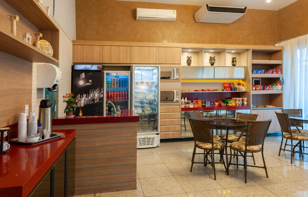 Hotel Olympia Вила Веля Екстериор снимка